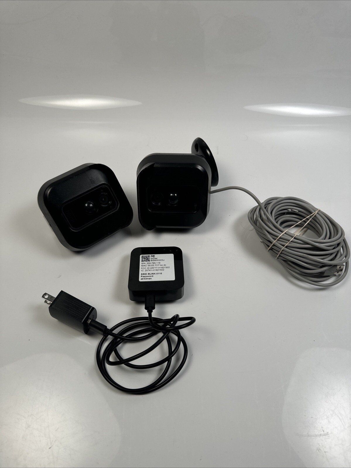 LOCKED Blink Sync Module & 2 Blink XT2 Video Security Cameras - PARTS - Locked-image