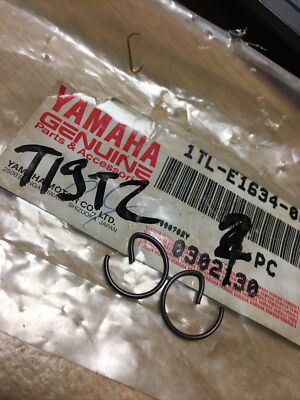 Clip Axe De Piston Yamaha Réf. 1TL-E1634-00 - Compatible MBK X-Limit, TZR50, DT50R AM6 - Neuf D'Origine