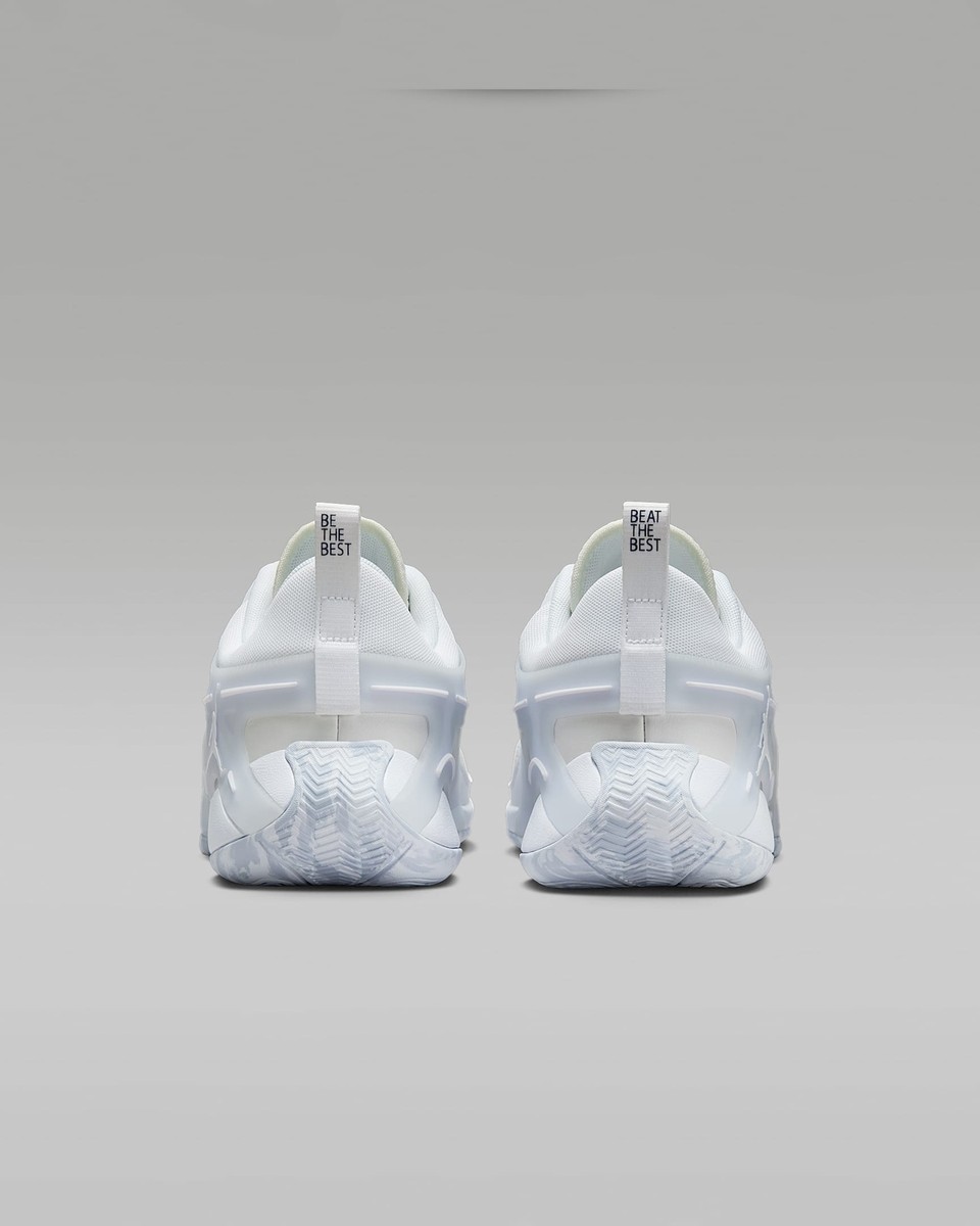 HV4059-101 Shuyu Yang Nike Jordan Heir White Sail Football Gray