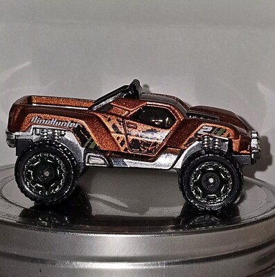 Hot Wheels  Dino Hunter Toy Pickup DHP18 Vehicle Metalflake Bronze Car HD