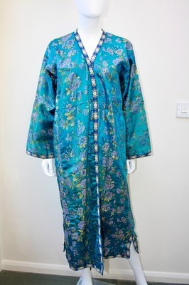 Vintage 60er 70er chinesischer Seidenbrokat Morgenmantel türkis blau, Baumwolle gefüttert, L