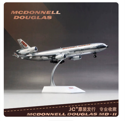 SQ Wings McDonnell Douglas MD-11 N111MD Flaps Down Diecast Aircraft Model 1:200