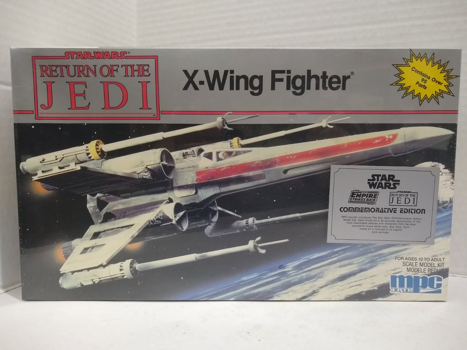 MPC #8918 Star Wars X-Wing Fighter Commemorative Edition Plastic Model Kit