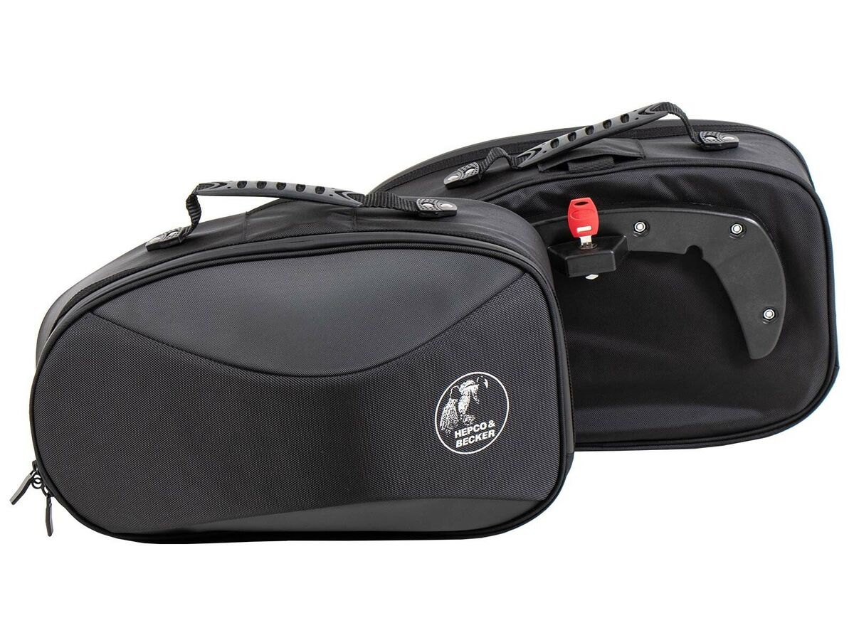 Triumph Rocket III Roadster Panniers Street Reloaded & C-Bow Triumph Rocket III Roadster Panniers Street Reloaded & C-Bow