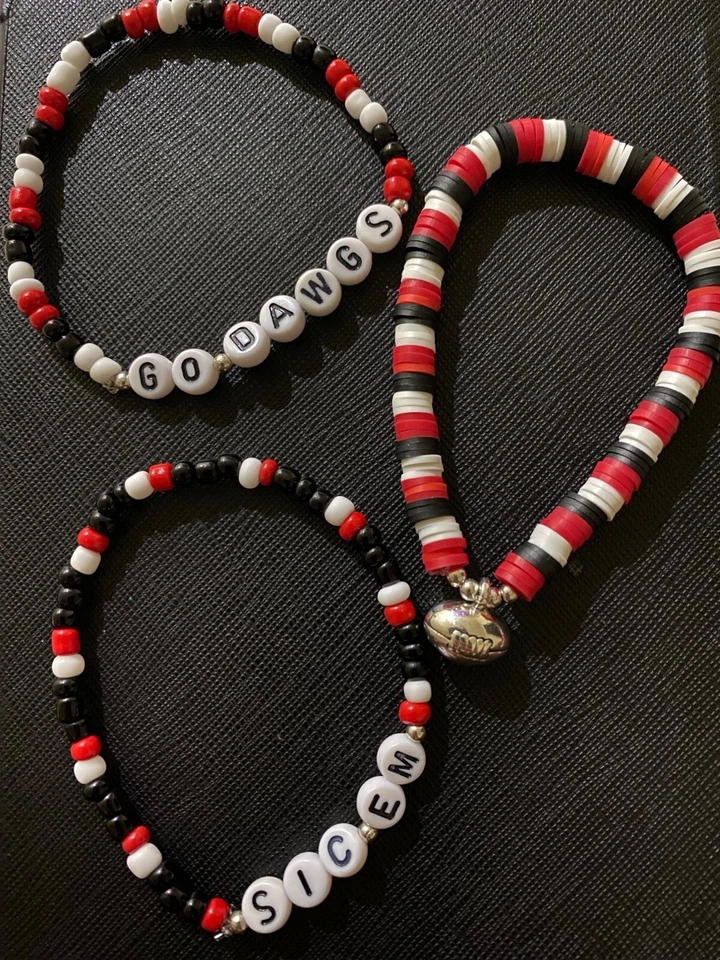 Conjunto de pulsera de 5 piezas de fútbol para mujer de la Universidad de Georgia (UGA) Go Dawgs-Bulldog Charm Foto 3 de 3