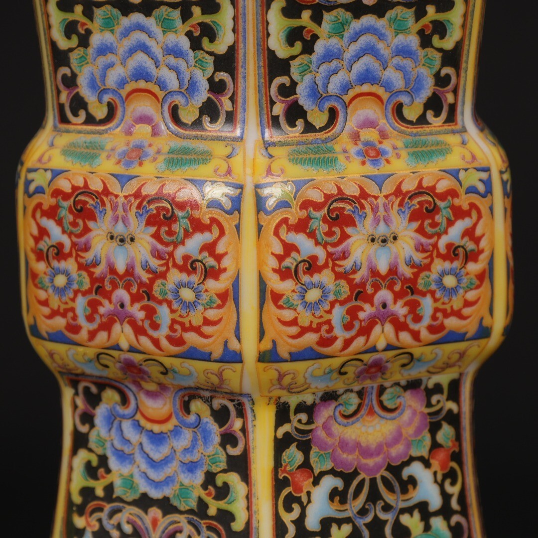Chinese Porcelain Enamel Colored Floral Patterns Hexagonal Vase