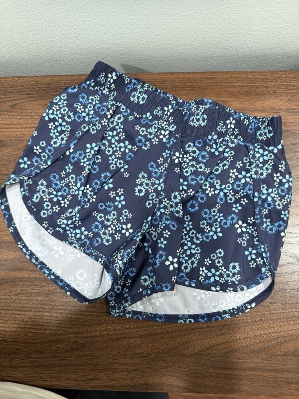 All In Motion Girls Athletic Shorts Small 6-7 Navy Blue Floral