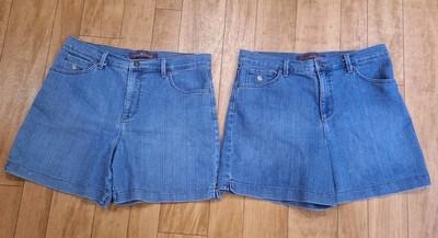 Lot Of 2 Women's Shorts 12P Gloria Vanderbilt Amanda Denim READ