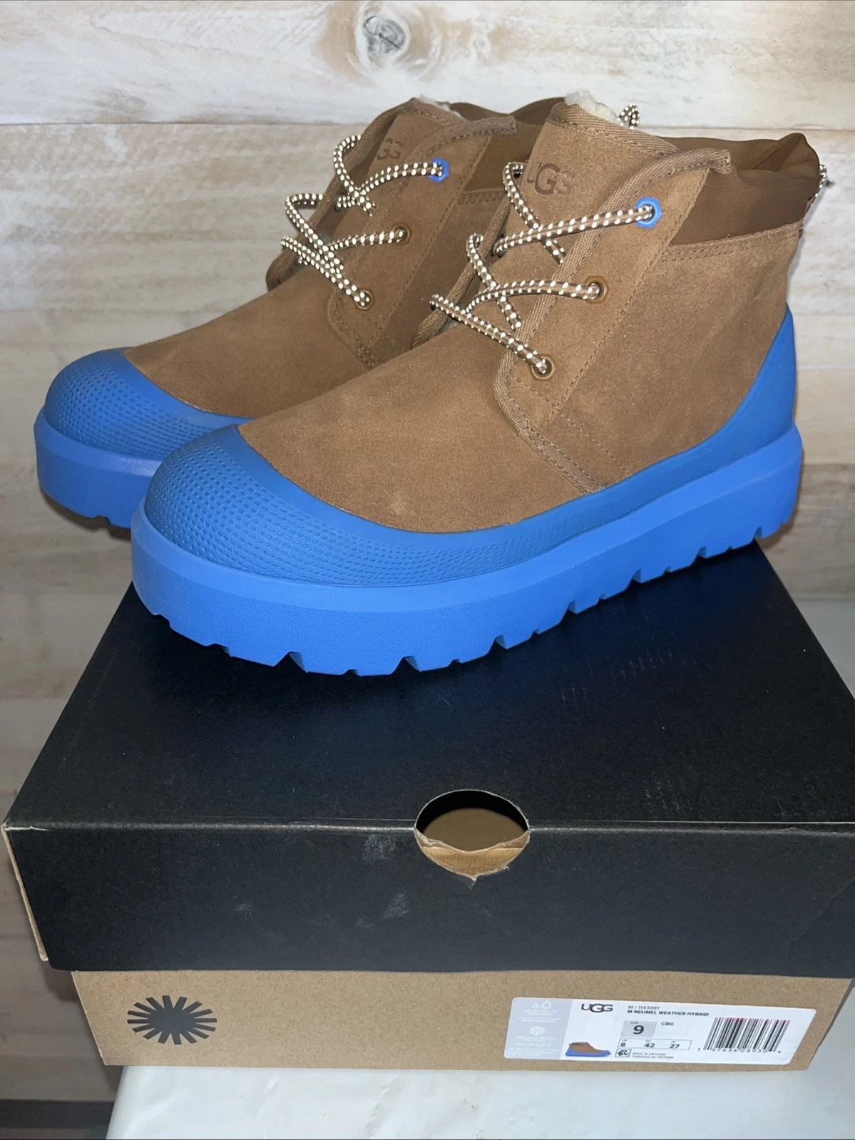 UGG ALL GENDER NEUMEL WEATHER HYBRID CHESTNUT/ BIG SKY MEN US 7 / EU 40 / UK 6