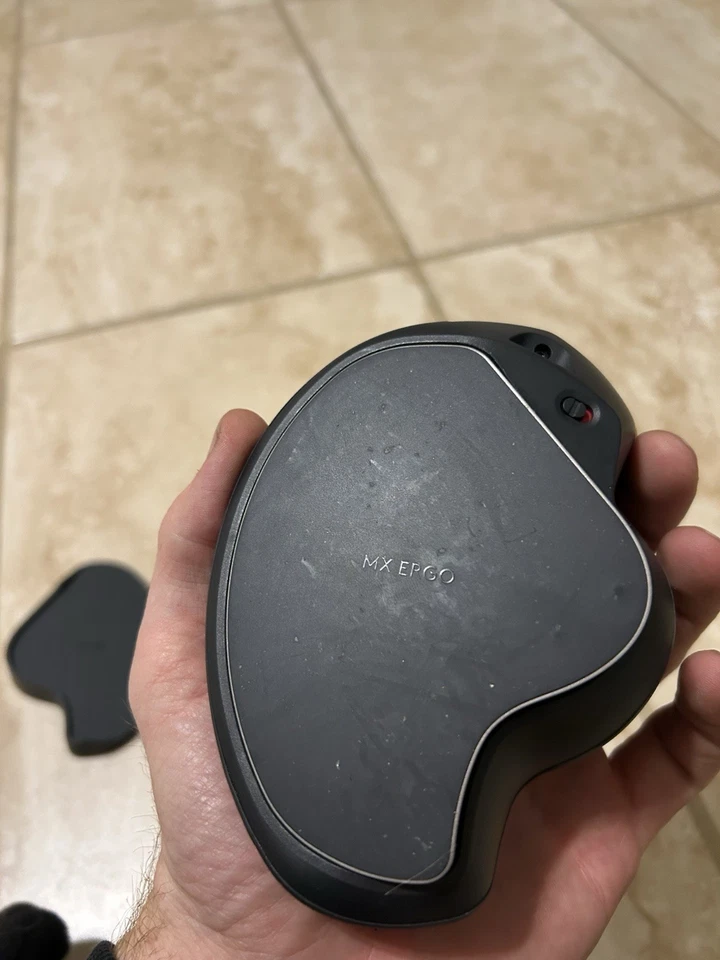 Logitech MX Ergo Plus Wireless Trackball Mouse - Image 3 of 4