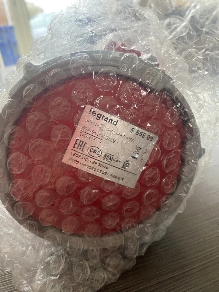 Legrand 555509 IP67 Red Cable Mount 3P+N+E Industrial Power Socket - Image 3 of 4