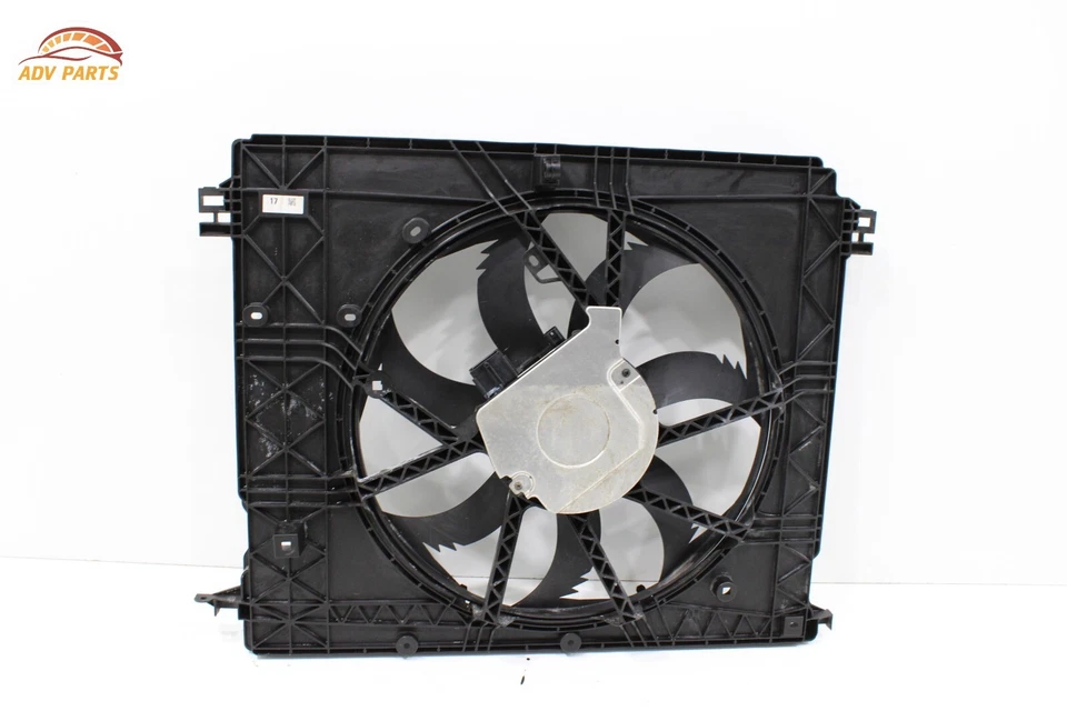 Toyota Highlander 2020-2024 3,5 L motor radiador ventilador de refrigeración cubierta y cuchilla OEM Foto 2 de 4