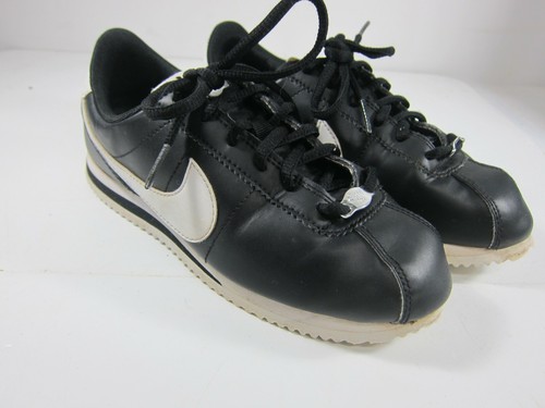 White Leather Shoes 904764-001 