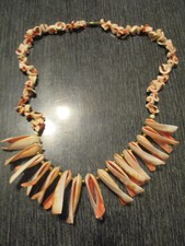 Vintage Conch Pink Swirl Sea Shell Bead Dangle Drop Collar Beach Necklace
