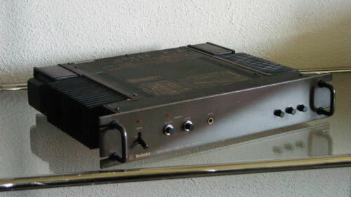 Amplificatore di potenza Technics per la casa