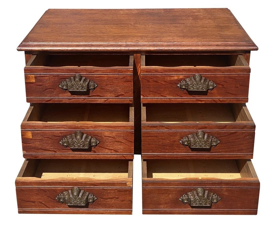 АНТИКВАРНЫЙ НАСТОЛЬНЫЙ КАРТОТЕЧНЫЙ ШКАФ 19-ГО ВЕКА ИЗ ТИГРОВОГО ДУБА С 6 ЯЩИКАМИ / КАТУШЕЧНЫЙ ШКАФ - Изображение 4 из 4