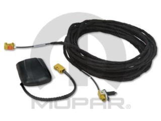 Kit de instalación de receptor de satélite Mopar original 82210940AD Foto 2 de 4