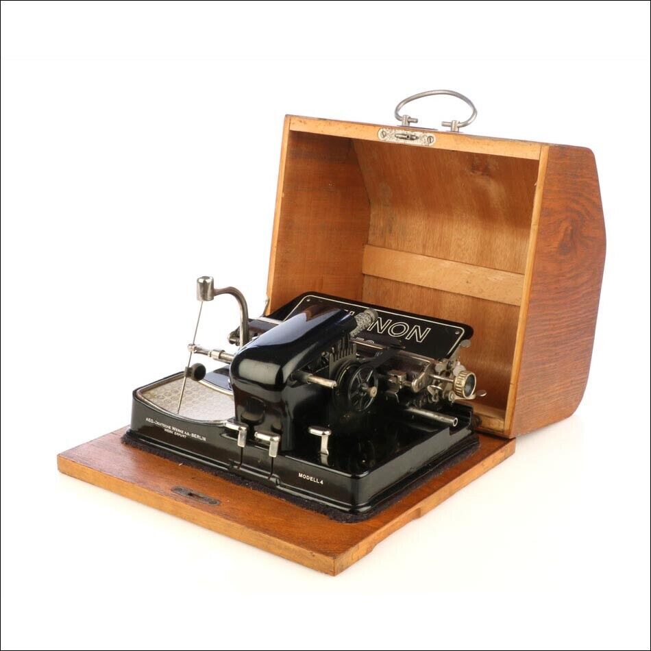 Máquina de escribir antigua Mignon 4 en condiciones increíbles. Francia, 1923