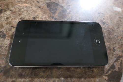 Apple iPod Touch 4th Generation Black A1367 (8 GB) - Picture 2 of 4