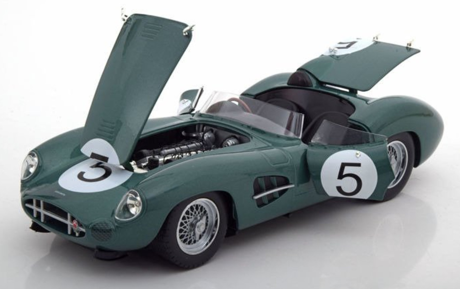 1950s Ferrari Engine in Le Mans Race Car Custom Built Metal Body1:18SCALE MODEL