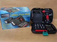 Maxam 25 Piece Tool Set With Flashlight And Case 