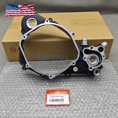 OEM Right Crankcase Water Pump Cover  For Honda CR 250 R 1988-1989 US NEW