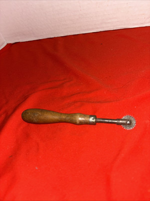 Tracing Wheel Pattern Tracer Tool Wood Handle 6 Long- Estate Find