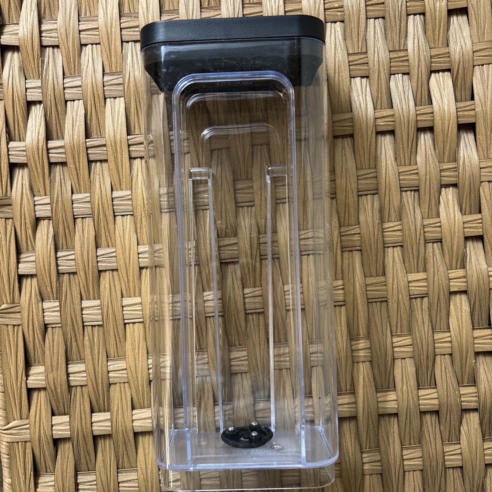 NEW KEURIG Water Reservoir Tank With Lid for K-Express Essentials Coffee Maker