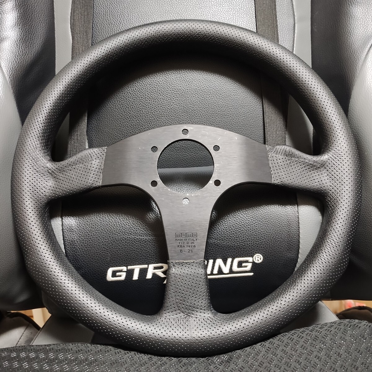 MOMO Competition Steering Wheel ϕ350mm Perforated Leather