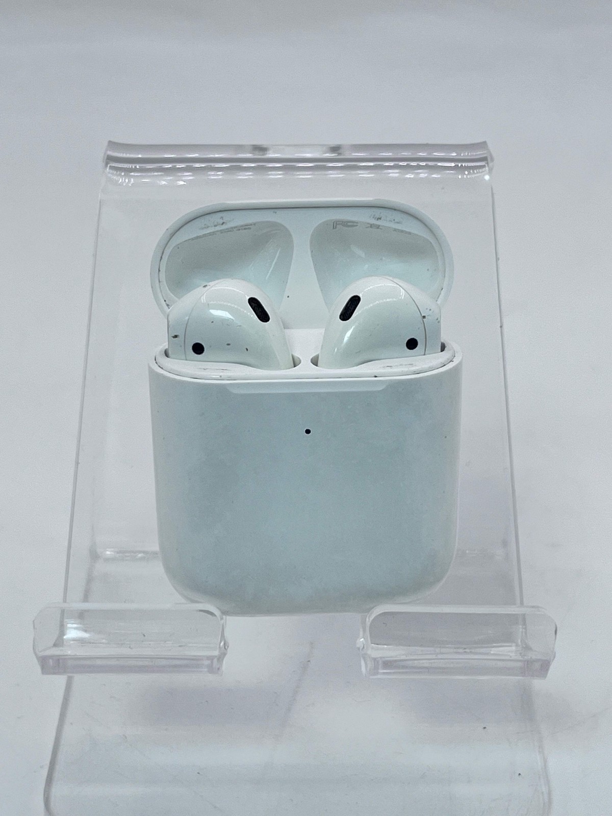 Apple AirPods (1st Gen) Complete Set A1523 A1524 A1602 White