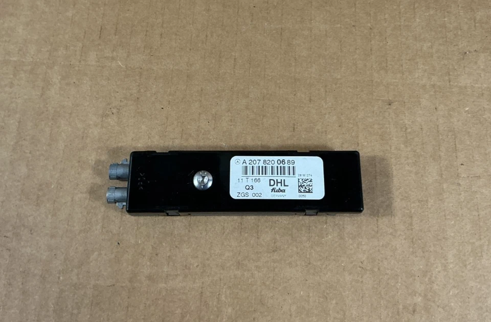 2008-2014 Mercedes-Benz C250 Antenna Amplifier Booster Module A2078200689 OEM - Image 2 of 4