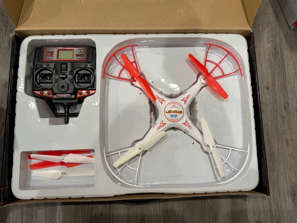 World Tech Striker Spy Drone-Turns On And Flies-No Camera Or Memory Cars Adapter - Image 3 of 3