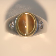 4.85 + Carat Mens Cats Eye & Diamond Ringl - Honey Color, Straight Eye  - GIA 