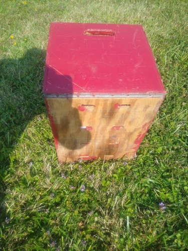 Wood Crate With Metal Bands Cleveland, Ashtabula, Akron Ohio Painted - Picture 2 of 6