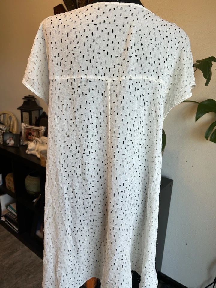 Eileen Fisher Confetti Laser Cut Silk Hi/Low Top , Bone, Sz L (no camisole) - Image 4 of 4