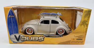 【未使用】JadaToys製VWミニカー1:24 サーフボードつき Jada Toys VDubs 1959 Volkswagen Beetle White w/Surfboard 1:24