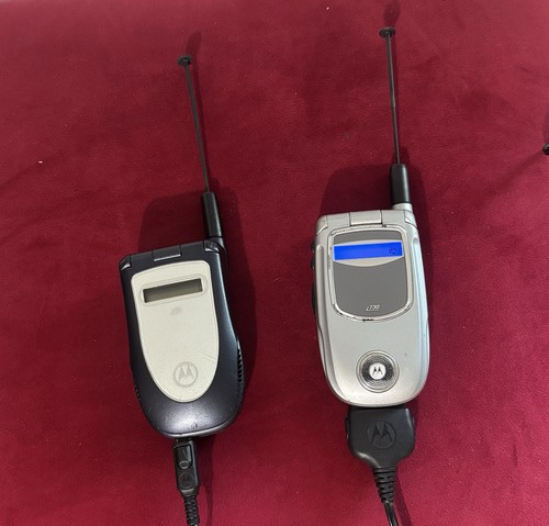 Motorola i730 Nextel Flip Phones Black Silver Lot with Chargers