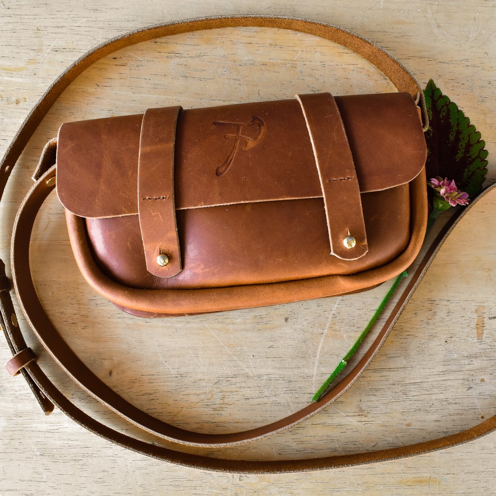 Fratres Stylish Belt Bag Purse for Hands-Free Convenience