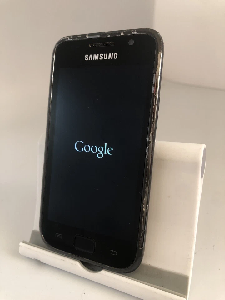 Samsung Galaxy S i9000 Black Unlocked 8GB 512MB RAM 4" Android Smartphone - Image 2 of 4