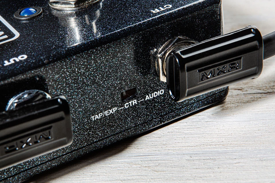 MXR LAYERS M307 Delay Sustain Reverb Vibrato Octave Ambient Pedal - Image 2 of 2