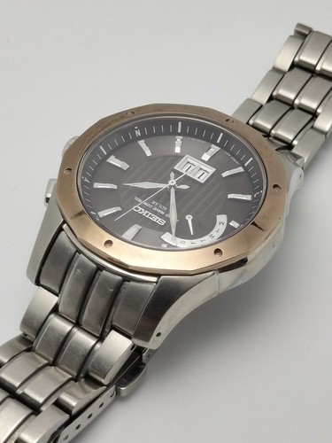 Seiko Brightz 8B43-0AA0 Jour Date Boîte Radio Vague Contrôle Solar Montre Hommes - Photo 10 sur 10