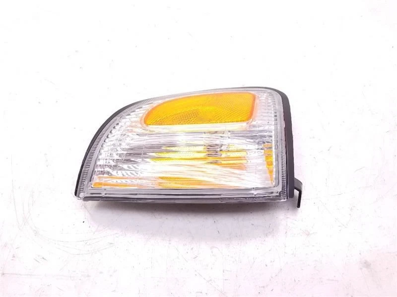 Toyota Tacoma 2000 pasajero trasero derecho luz marcadora Foto 2 de 4