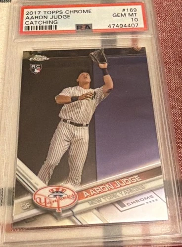 2017 TOPPS CHROME AARON JUDGE PSA 10 Gem Mint #169 ROOKIE Card RC Catching