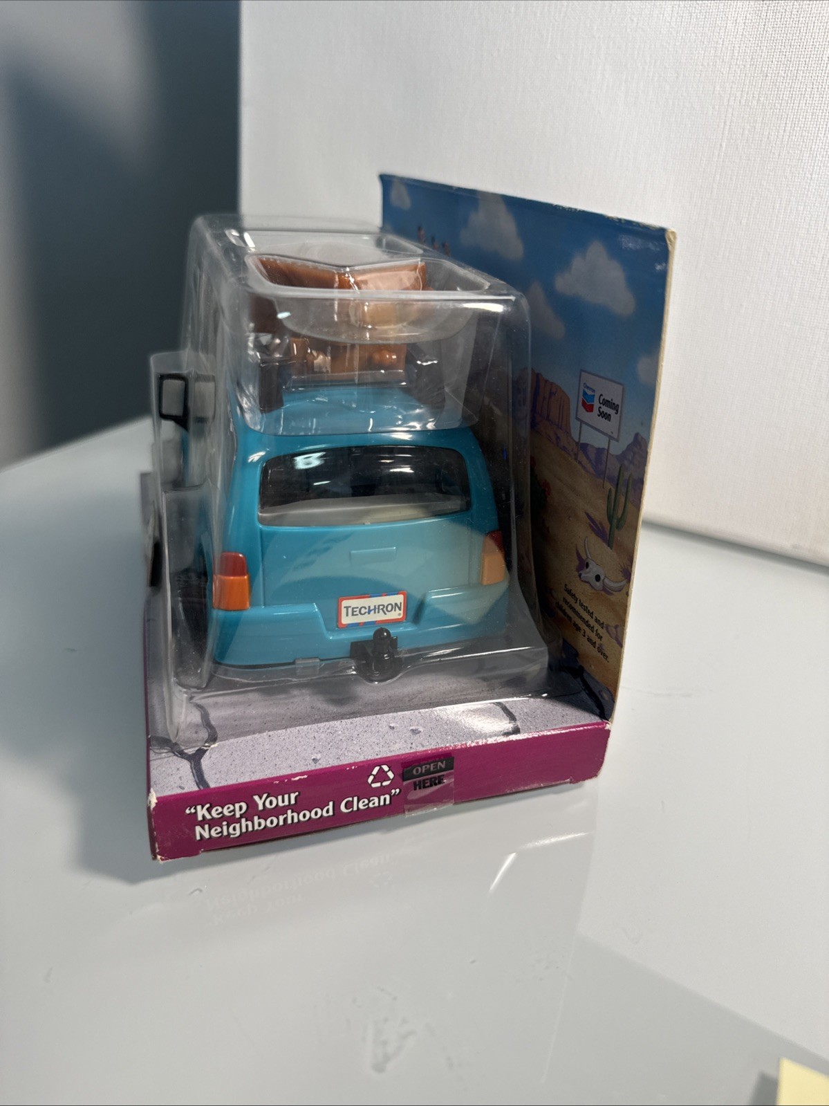 The Chevron Cars 2006 Maria Minivan Toy In Package Paper Punchouts Teal Travel