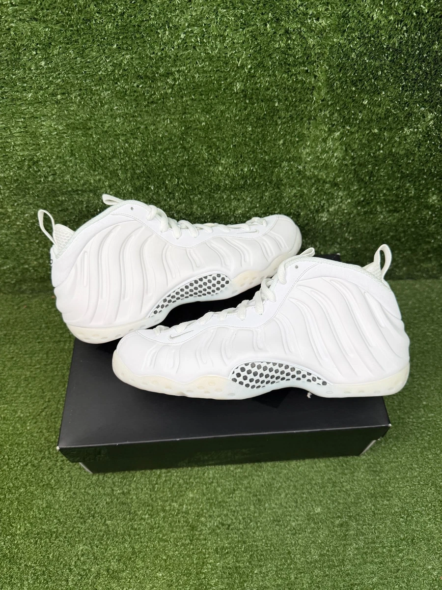 Nike Air Foamposite One Triple White for Sale | Authenticity