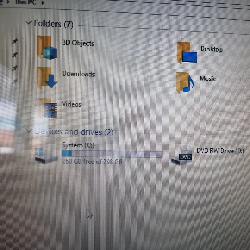 E-Machines E525 Intel Celeron 2.2Ghz 320GB HDD 3GB Win 10 Webcam Laptop - Image 3 of 4