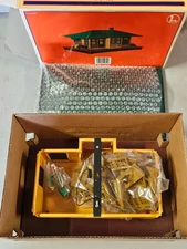 Lionel0 027 Illuminated Freight Station 133 6-12812 NIOB