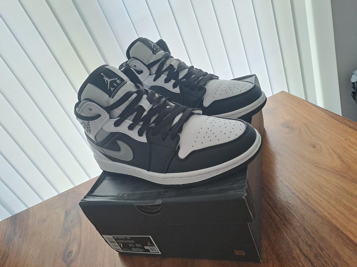 NIKE AIR JORDAN 1 MID Whiteシャドウ 25cm Nike Air Jordan - 1 Mid White Shadow - NEVER WORN - Reduced