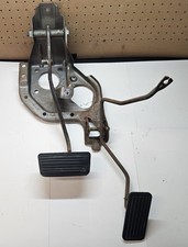 1999-2002 Chevy Silverado Gmc Sierra Gas Brake Pedal Assembly Automatic Oem