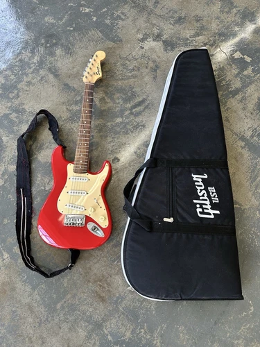 Fender Squire Mini With Gibson Guitar Case And Custom Guitar Strap